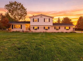 3423 Burwood Ln, Highland, MI 48357