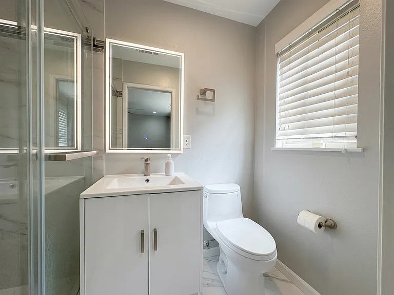 2062 Leon Dr — Photo 11