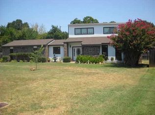 908 Surrey Dr, Ardmore, OK 73401