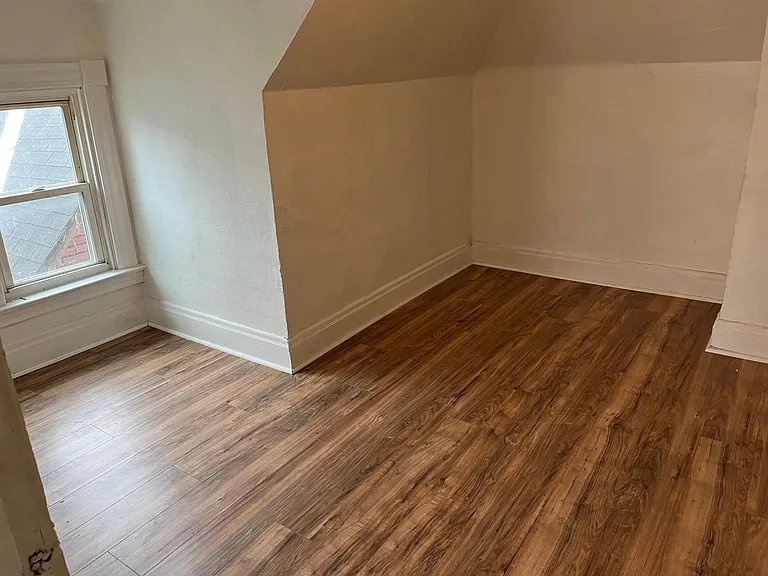 226 Bausman St — Photo 24