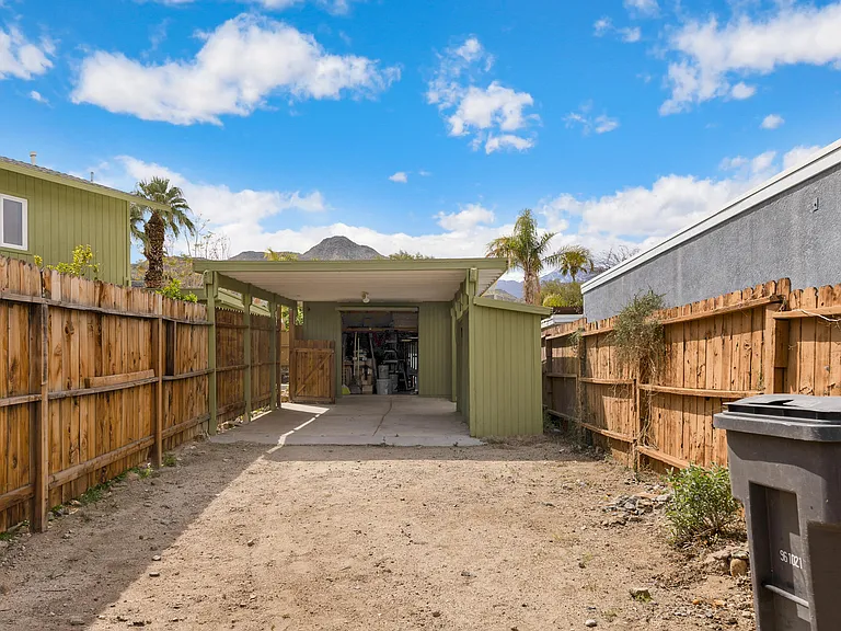 38501 Bel Air Dr — Photo 13