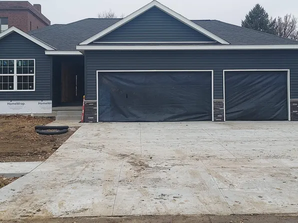 1823 N East Ave, York, NE 68467