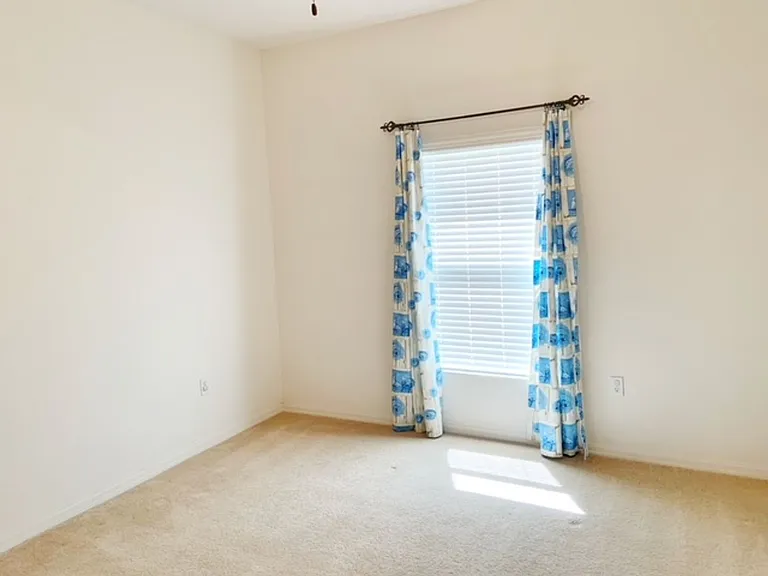 2630 Lookout Ln — Photo 23