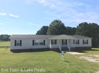 950 Golf Dr, Bracey, VA 23919