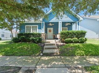 10957 Colonial Heights Ln, Fort Worth, TX 76179