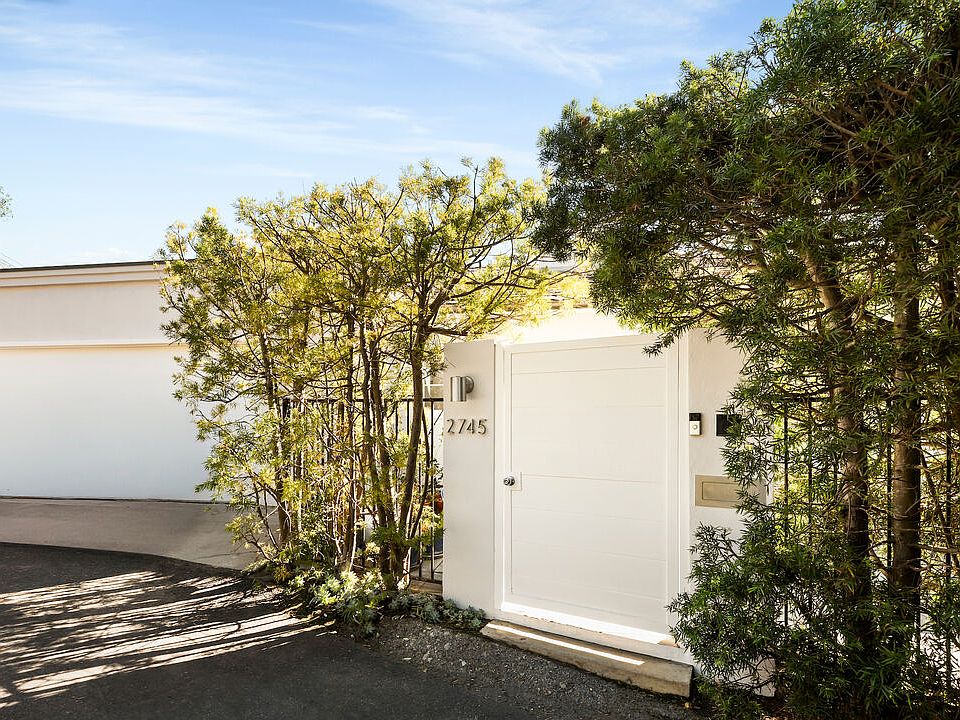 1st image of 2745 La Cuesta Dr