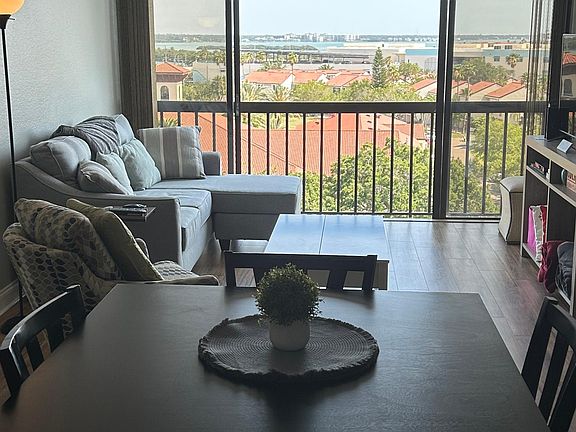 5th image of 255 Dolphin Pt Ph 2