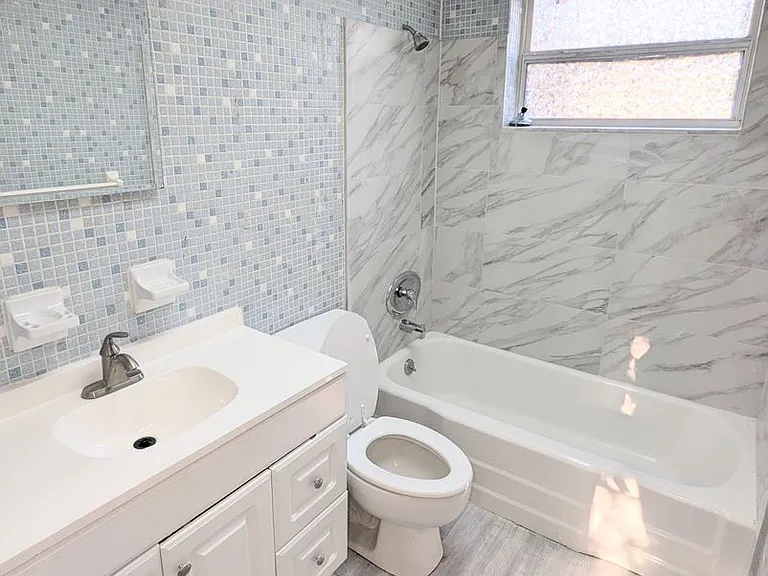 1013 Lewis Dr — Photo 6