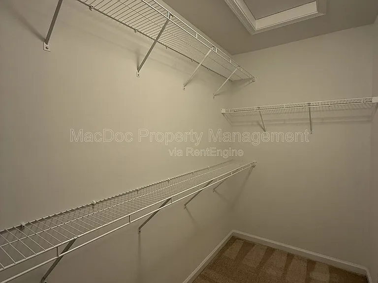 2401 Copa Ct — Photo 18