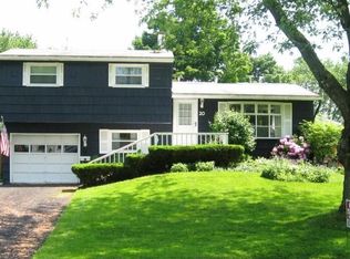 20 Ilex Ln, Liverpool, NY 13090