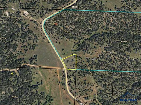 1 Westwind Dr, Hot Springs, SD 57747