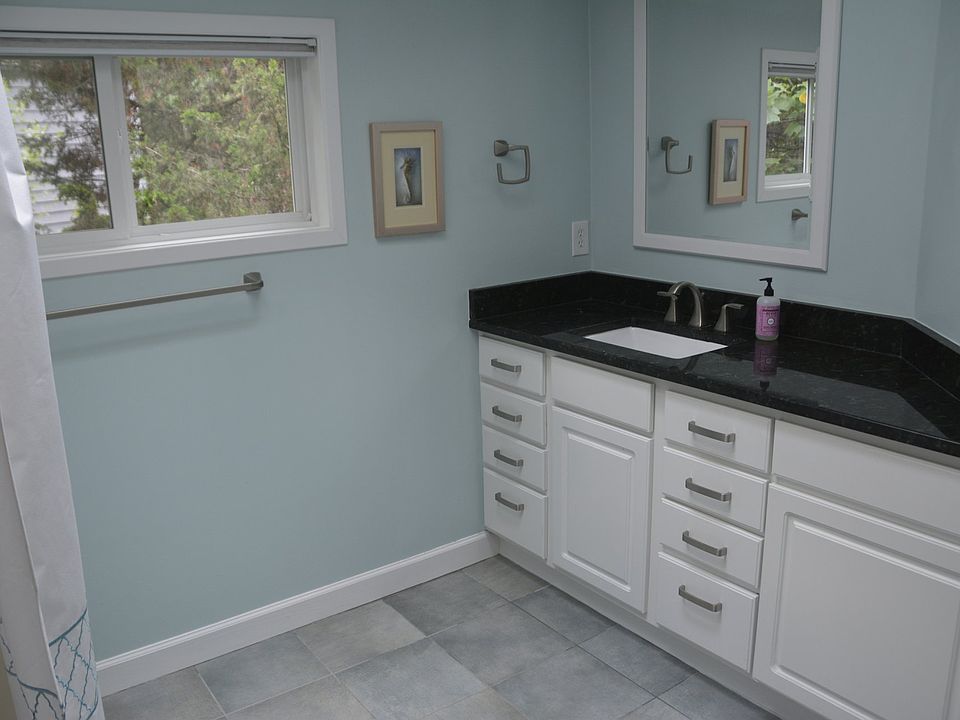 1st image of 11921 Moss Point Ln