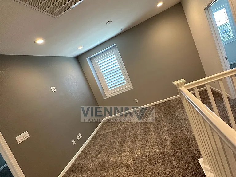 1347 Larkspur Dr — Photo 24
