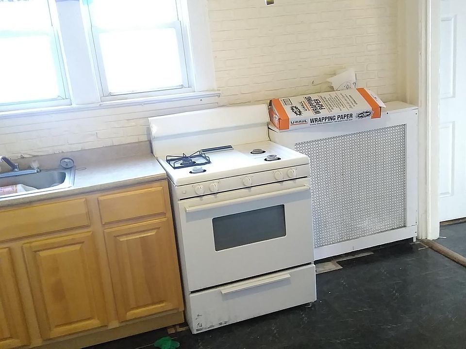 2nd image of 70 Morningside Ave APT 3