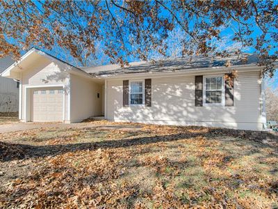502 SE 21st St, Oak Grove, MO, 64075