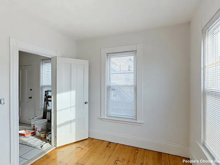 15 Vinal Ave #2B — Photo 10