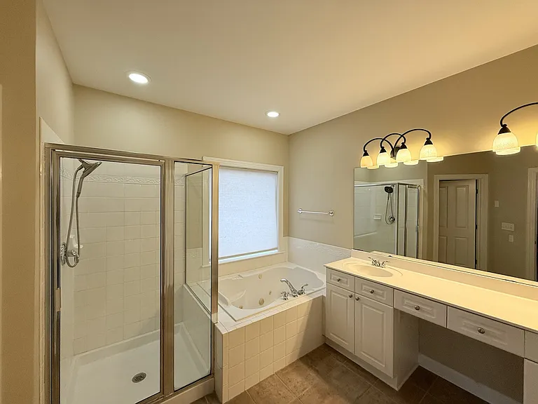 510 Clearwater Dr — Photo 17