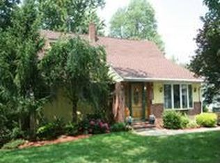 622 River Rd, Teaneck, NJ 07666