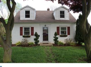 40 Ridge Rd, Aston, PA 19014