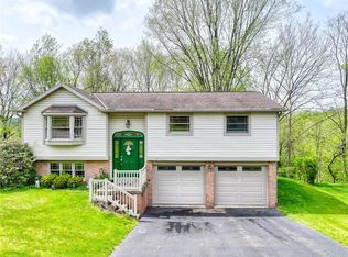 2925 Manuel Dr, Allison Park, PA