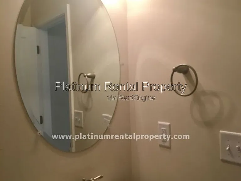 2398 Calistoga Ct — Photo 32