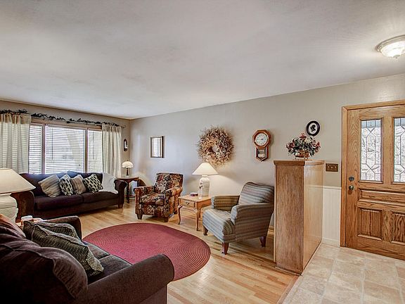 4th image of 5456 Olympia Dr
