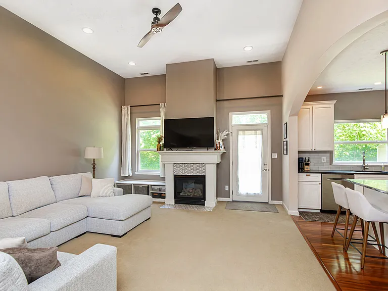 38 Golden Tree Ln — Photo 7
