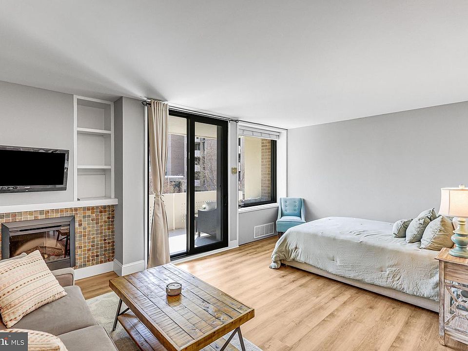 1st image of 300 M St SW #N102