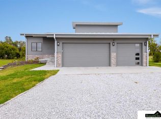 28080 Post Rock Cir, Firth, NE 68358