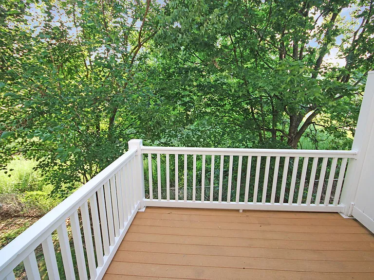 404 Willott Square Dr — Photo 8