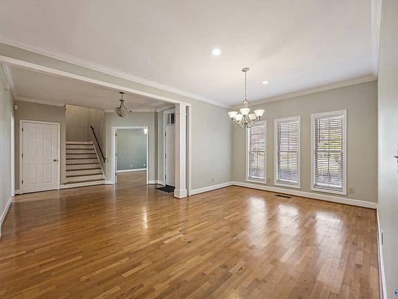 4th image of 17092 Forest Hill Dr
