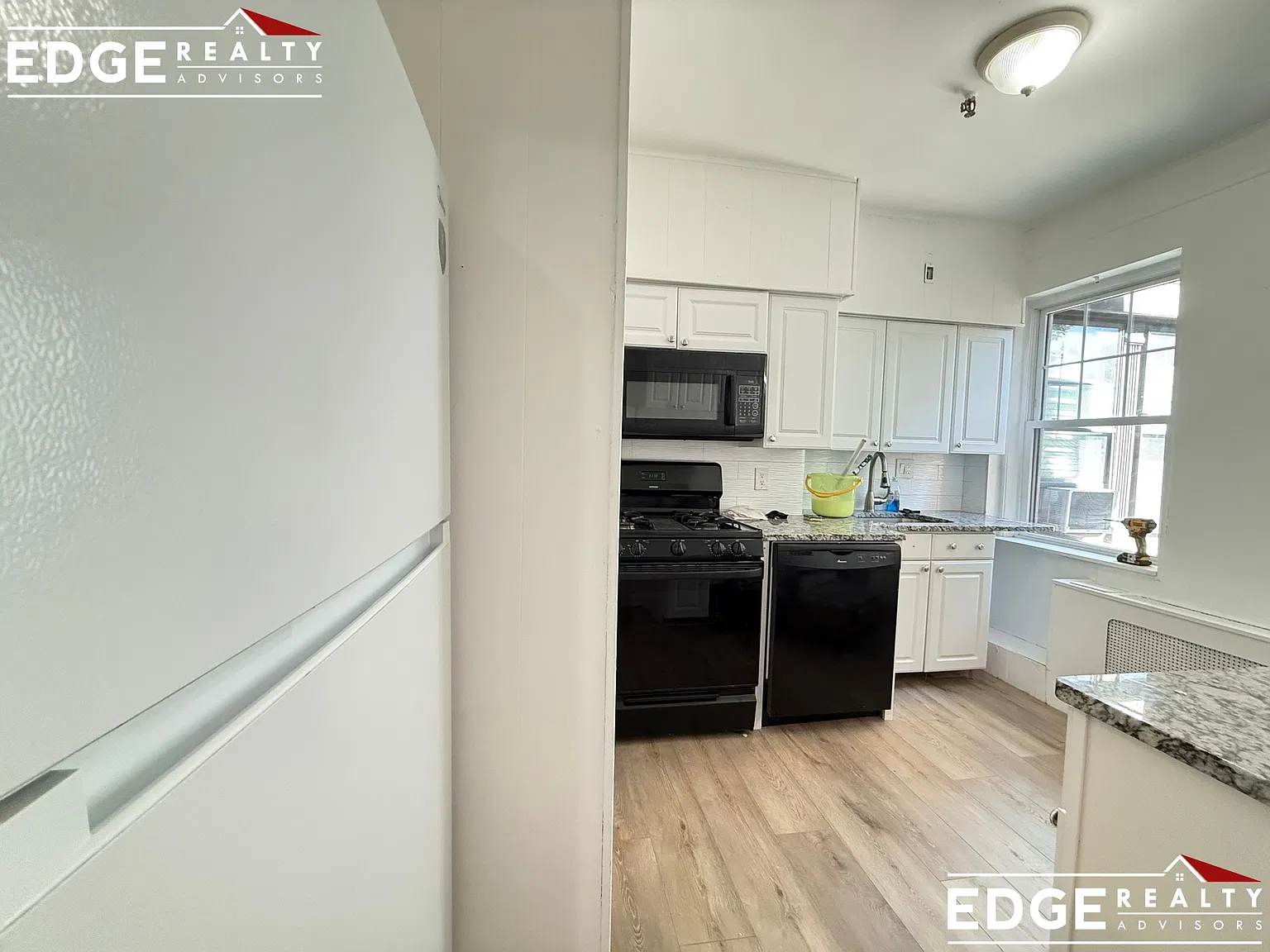 3 bed, 1.0 bath, $2,800 — Photo 2