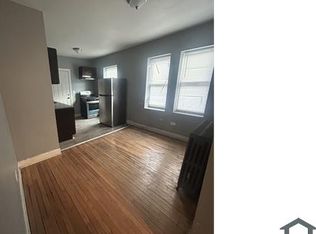 7903 S Phillips Ave APT 3A, Chicago, IL 60617
