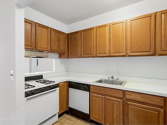 5th image of 2623-2611 Fredrick Douglass Blvd Unit 4G