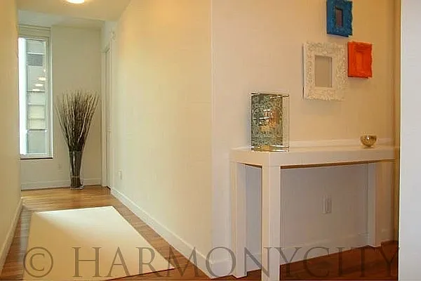 Sold by Harmonycity Corp. | media 10