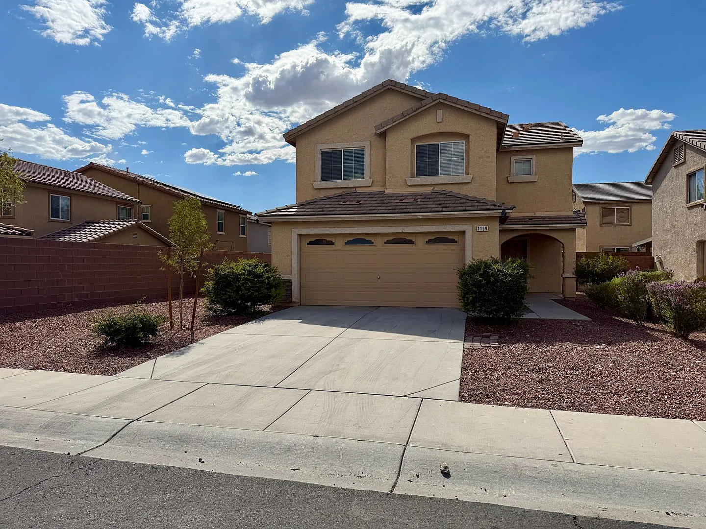 3 bed 2.5 bath across the street from liberty high school — Photo 1