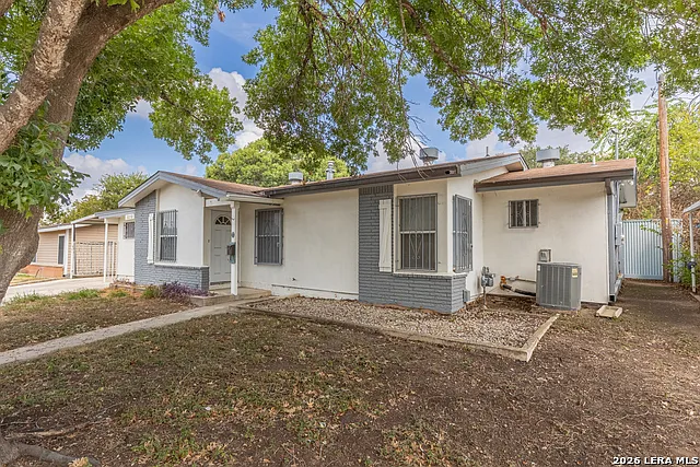 3 bed, 2.0 bath, 1288 sqft, $1,500 — Photo 2