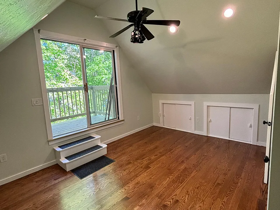 62 Delawanda Dr #3