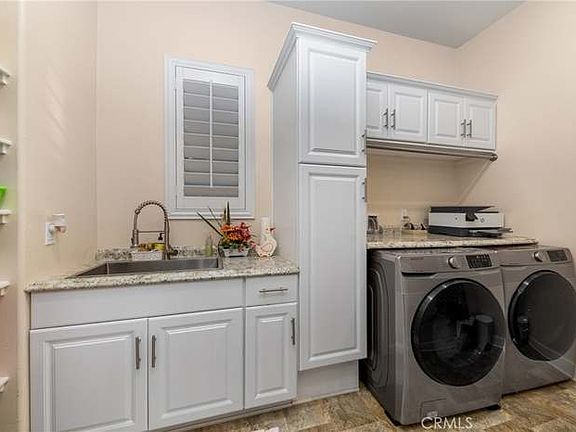 2nd image of 1628 Park Run Ln