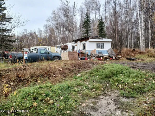 9438 S Overlook Dr, Wasilla, AK 99623