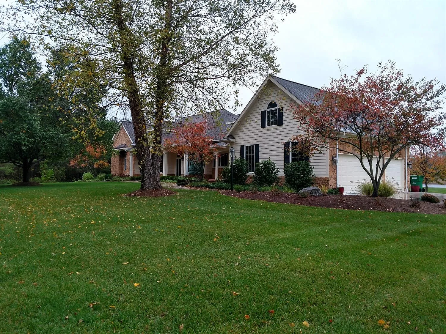 18765 Grass Lake Rd photo 1