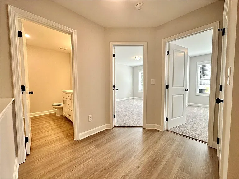118 Bluffington Way — Photo 16