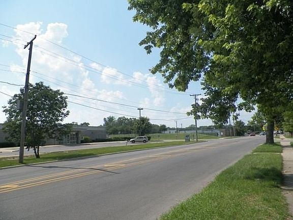 3rd image of 2411 Kilburn Ave