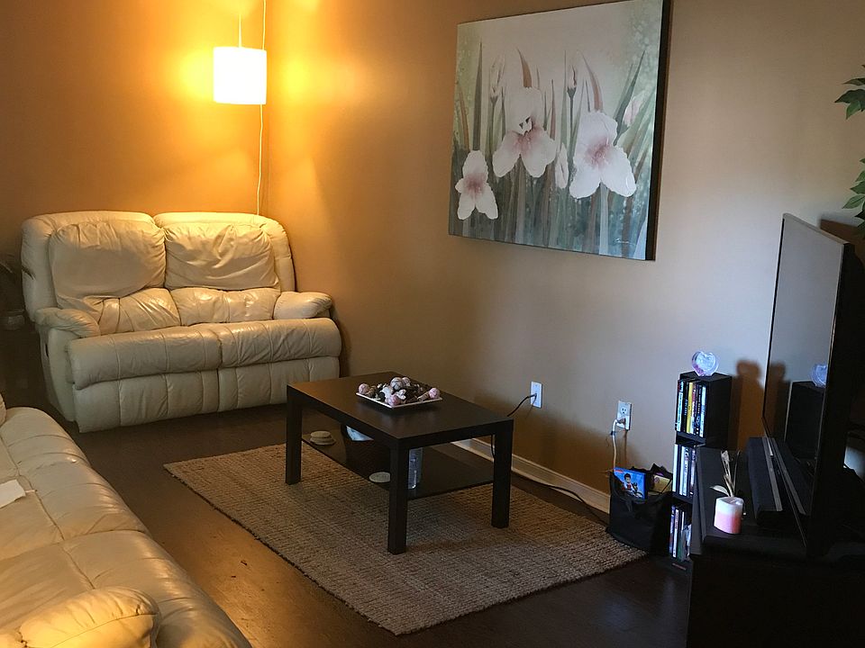 2nd image of 413 Airycrest Dr