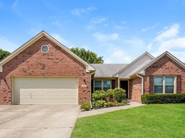 3124 Eastpointe Dr, Franklin, IN 46131