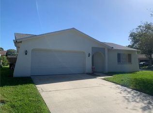 1613 E Groveleaf Ave, Palm Harbor, FL 34683