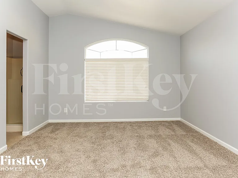 7404 Fencerow St — Photo 9