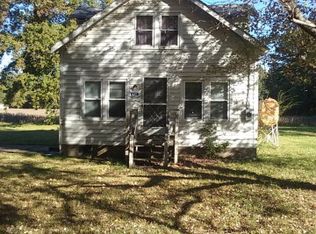 649 Taylors Beach Rd, Reedville, VA 22539