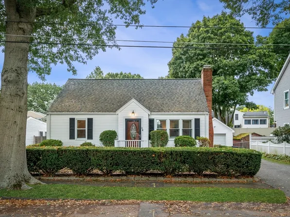 14 Arnold Rd, Peabody, MA 01960