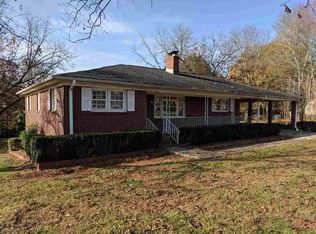 1420 S Walnut St, Seneca, SC 29678